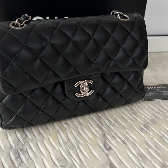 Chanel Small Lambskin Classic Double Flap Bag Black SHW - Picture 6 of 15